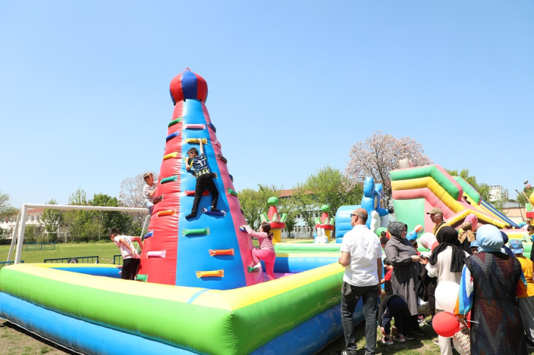 Bursa İnegöl’de 23 Nisan Coşkusu Hafta Sonu Sürdü