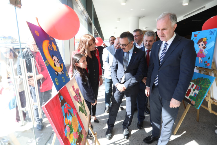 Bursa İnegöl’de 23 Nisan için özel sergi