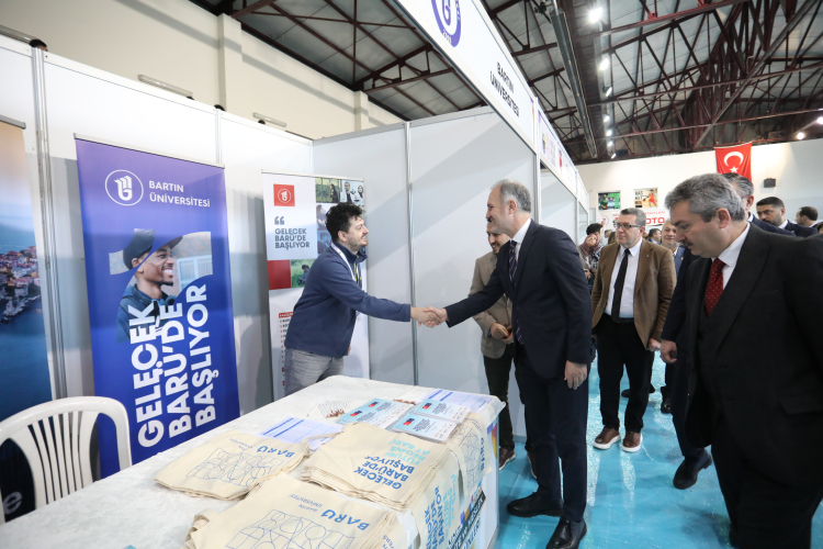 Üniversite ve Meslek Tanıtım Günleri Başladı