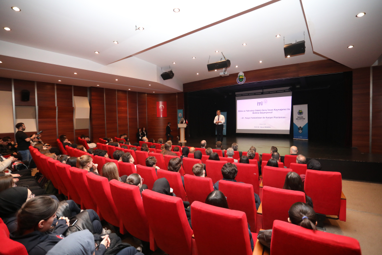 Üniversite ve Meslek Tanıtım Günleri Başladı