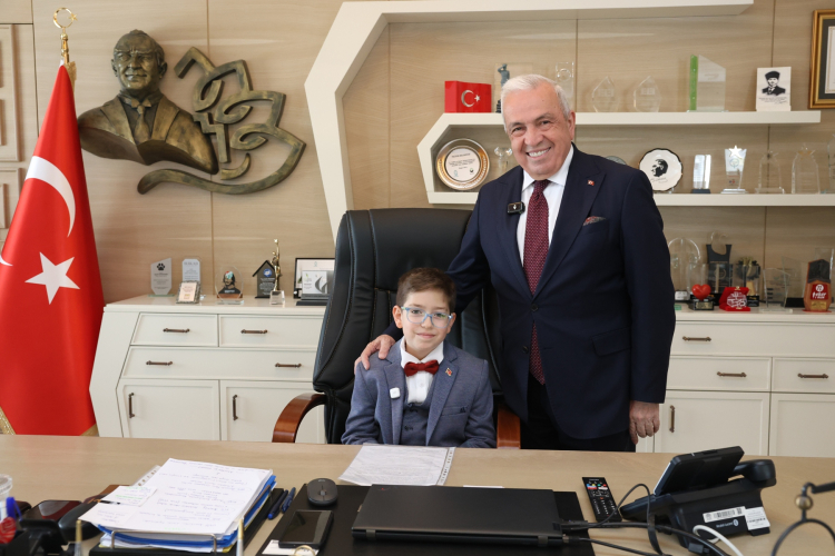 Burs​a Nilüfer’de Geleceğin Başkanları Yönetimde