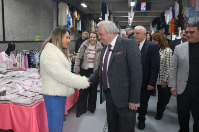 Nilüfer Belediyesi Balat'ta giyim pazarı açılışı