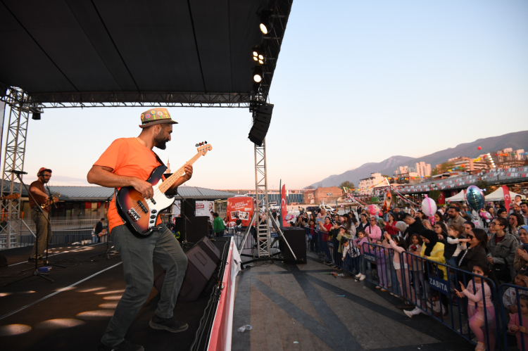 Bursa Osmangazi’de Çocuk Bayramı Karnavala