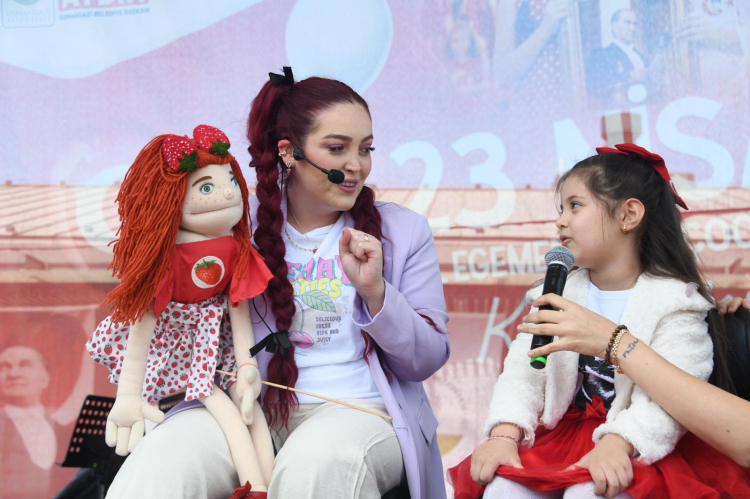 Bursa Osmangazi’de Çocuk Bayramı Karnavala