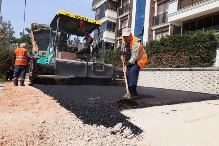 Bursa Osmangazi'de Ulaşım Konforu İçin Yol Seferberliği