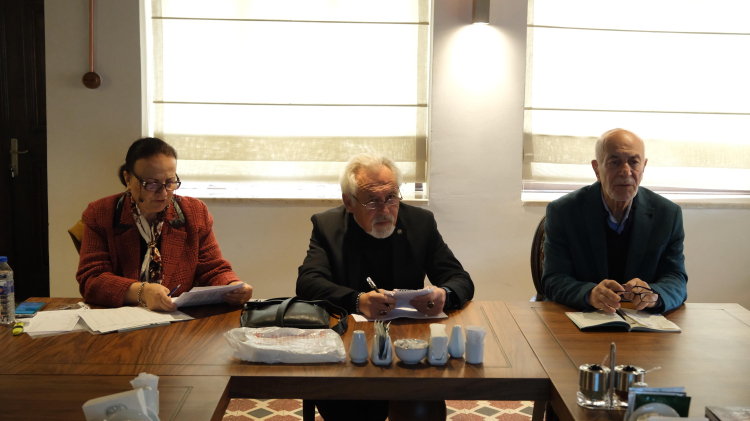 Yapıcı ve Tarihe Dair Bir Sezon