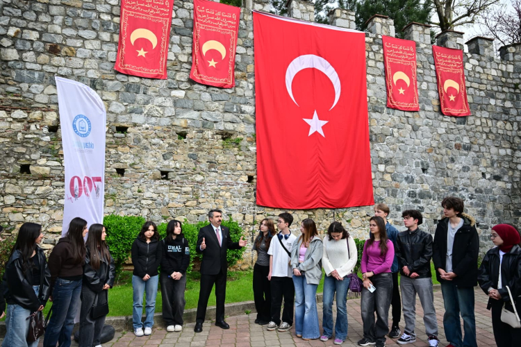 Yıldırım Belediyesi Gençleri Tarih Yolculuğuna Davet Ediyor