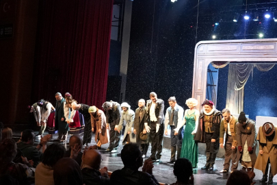 Kocaeli Şehir Tiyatroları Bursa ile Buluştu