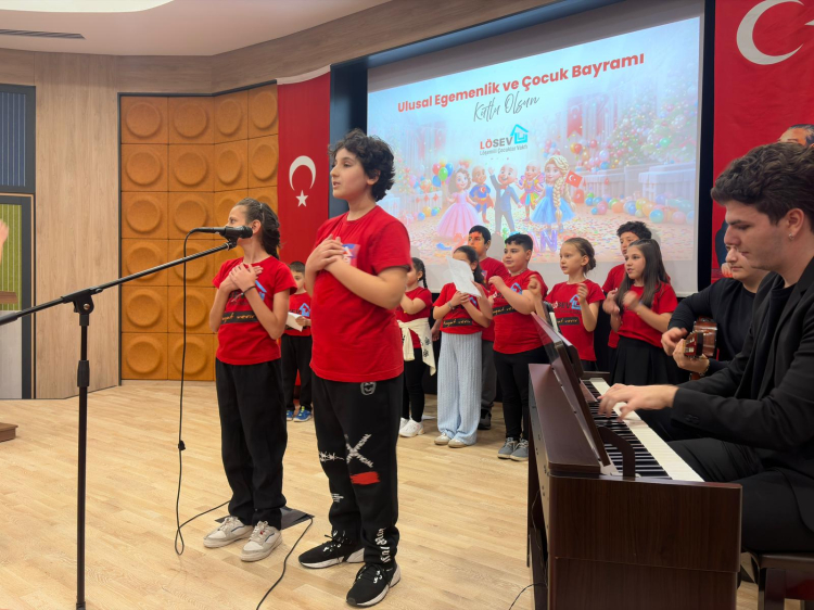 Lösemili Çocuklar ve LÖSEV ile 23 Nisan Coşkusu