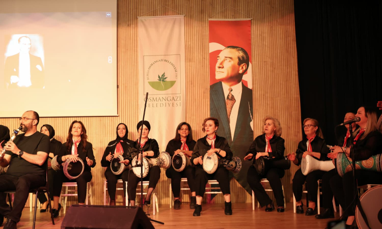 Kadın Ritim Topluluğu Başarıyla Sahne Aldı