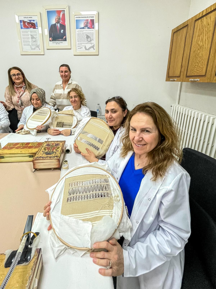 Sandıktan Sanata: Çınarcık İşi Atölyesi