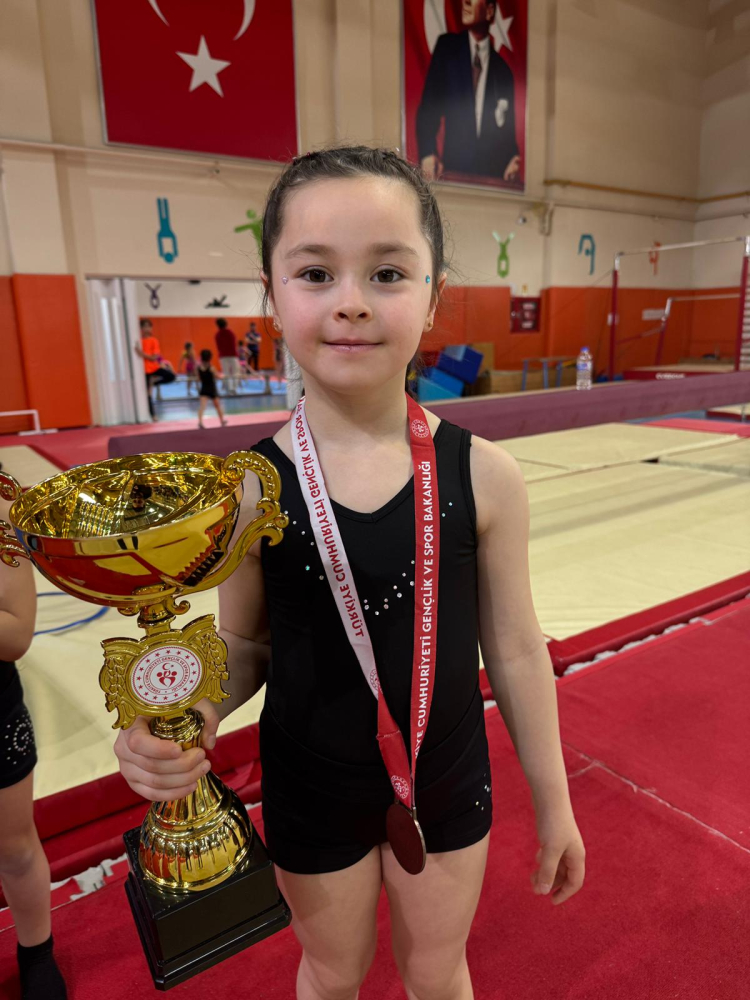 TBMM Kupası İçin Yıldırımlı Sporcular