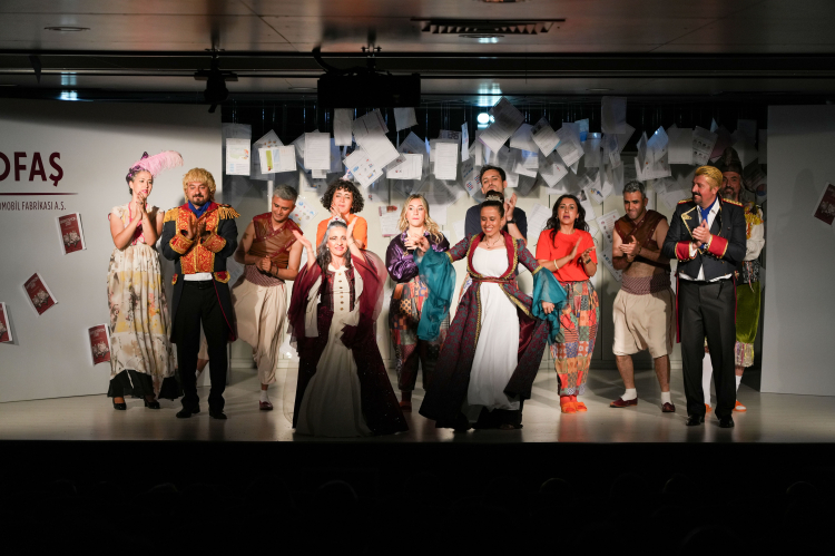 Amphitryon 2000 – Nerde Kalmıştık